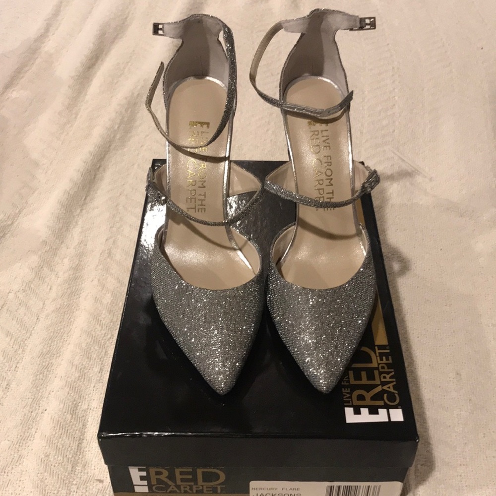 Heels - Picture 3 of 4